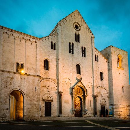 Laus Teatro Petruzzelli Suite Bari Bagian luar foto